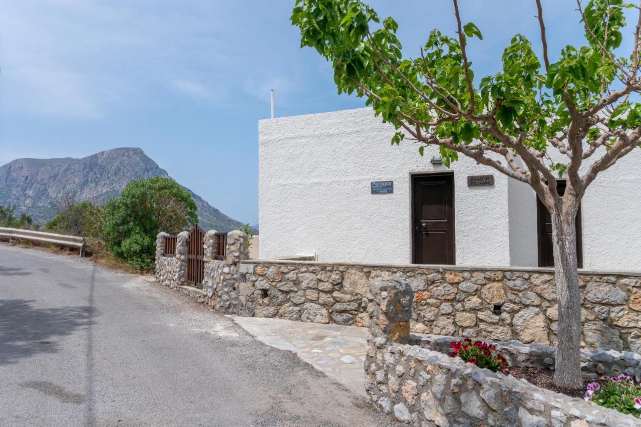 Pelagos Seafront Accommodation - George Myrties Extérieur photo