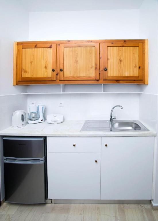 Pelagos Seafront Accommodation - George Myrties Extérieur photo